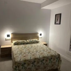 Estupendo Piso A 5 Min De La Estacion De Bus Y Tren Maria Zambrano Apartamento Málaga